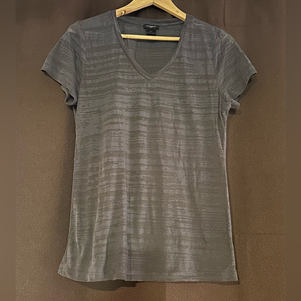 Ann Taylor Dark Gray Short Sleeve Tee